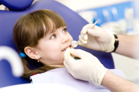Лікування зубів дітям у Сумах